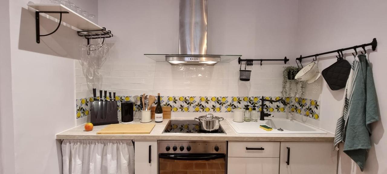 Charming Appartement In Vieux Nisa Exterior foto